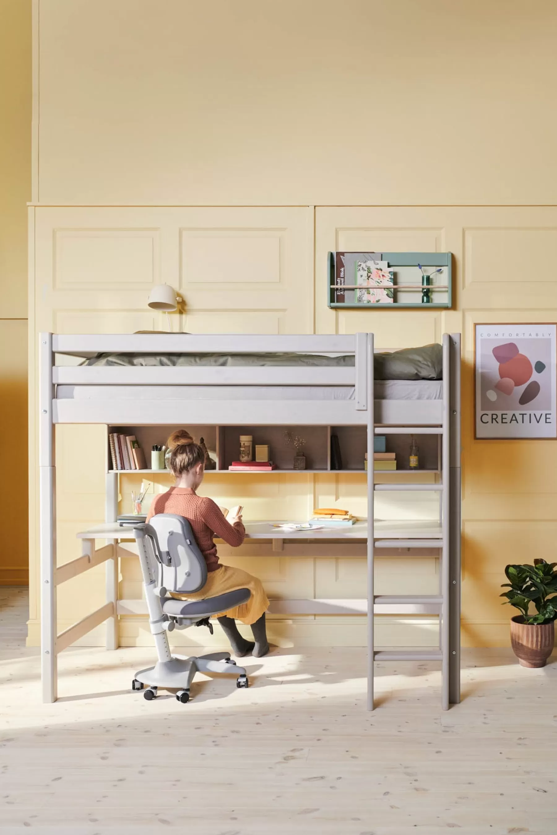 FLEXA Lit mezzanine avec échelle droite et bureau